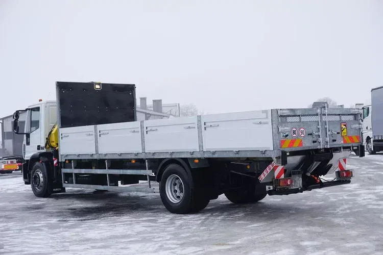 Iveco EUROCARGO / 180E30 / SKRZYNIOWY + HDS + WINDA / HYVA 911 / ROTATOR / PILOT zdjęcie 6