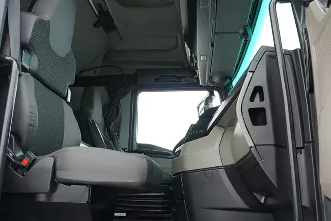 MAN TGX / 18.470 / E 6 / GM / ZESTAW PRZEJAZDOWY 120 M3 / ŁAD. 14 815 KG / RETARDER zdjęcie 8