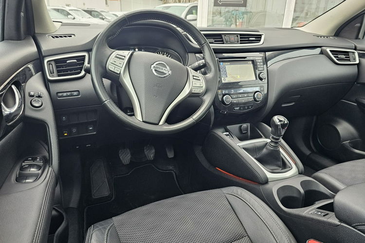 Nissan Qashqai Panorama, kamera 360, grzane fotele.2 kpl alu, nawigacja, skóra zdjęcie 15