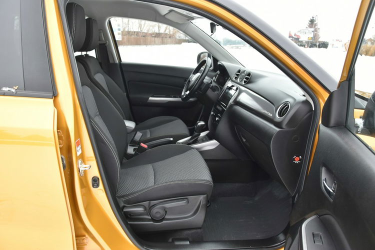 Suzuki Vitara 1.5 Hybrid 117KM AUTOMAT 2022r. Polski SALON Kamera LED Climatronic zdjęcie 13