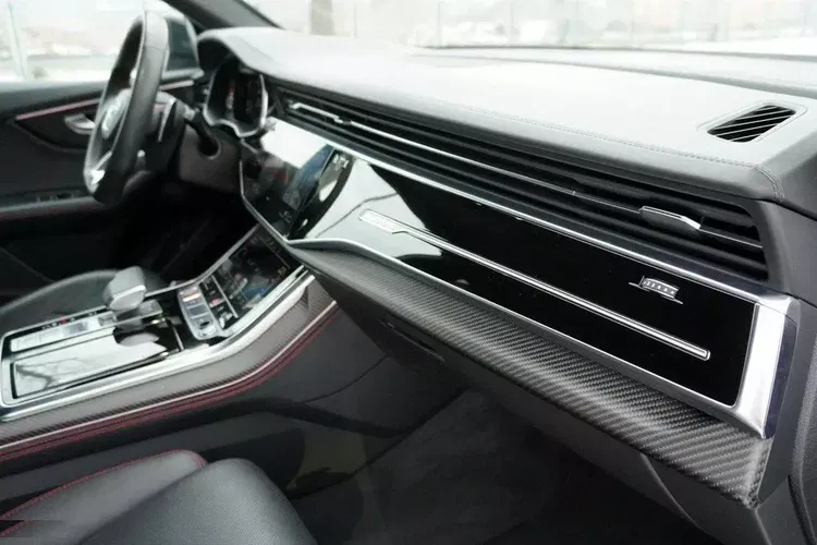 Audi rs-q8 zdjęcie 10