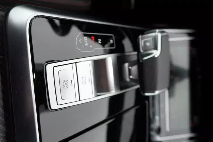 Audi rs-q8 zdjęcie 17