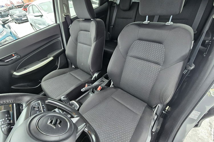 Suzuki Swift Grzane fotele, tempomat, kamera zdjęcie 11