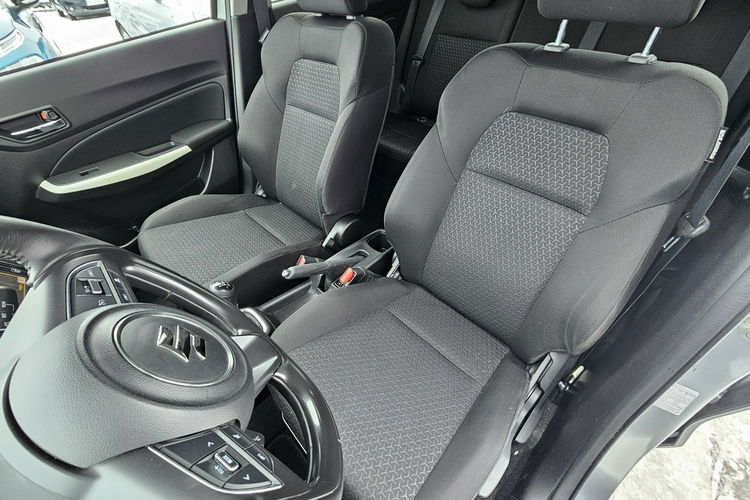 Suzuki Swift Grzane fotele, tempomat, kamera zdjęcie 28