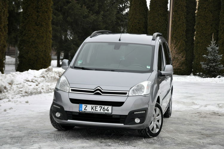Citroen Berlingo 1.6HDI(99KM) 93tyś.km Lift Led CarPlay 2xParktronik Klima I Wł ASO zdjęcie 8