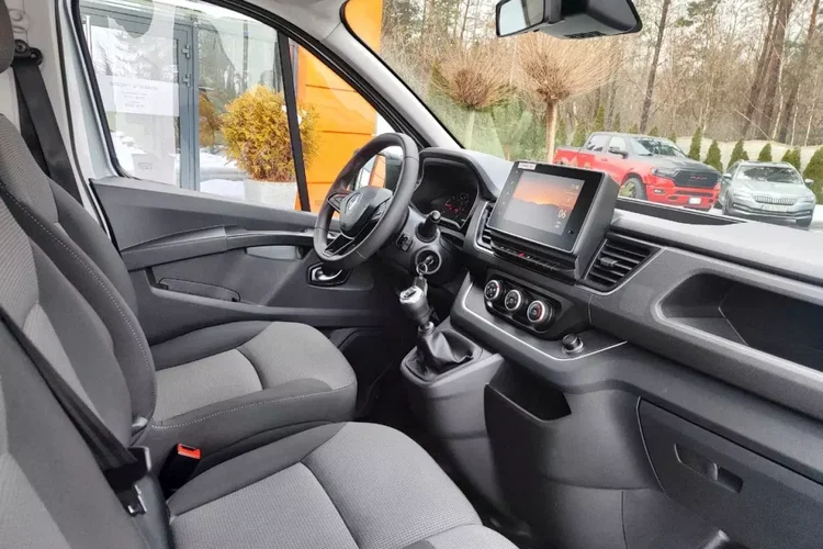Renault Trafic zdjęcie 12