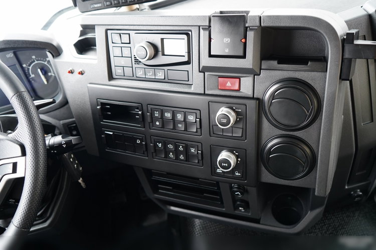 Renault C 430 / 6x4 / SKRZYNIOWY 6.2 M + HDS HIAB X-DUO 188 / WYSÓW 15 M / STEROWANIE RADIOWE / WIDŁY / ROTATOR  zdjęcie 178