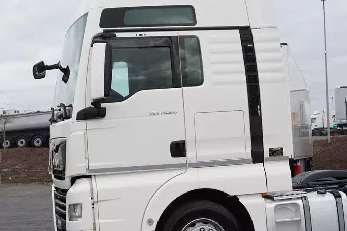 MAN TGX / 26.510 / E 6 / ACC / PUSHER / RETARDER / OŚ SKRĘTNA / DMC 68 000 KG zdjęcie 29