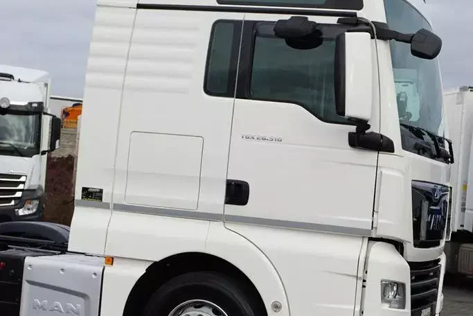 MAN TGX / 26.510 / E 6 / ACC / PUSHER / RETARDER / OŚ SKRĘTNA / DMC 68 000 KG zdjęcie 34