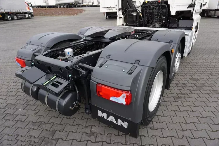 MAN TGX / 26.510 / E 6 / ACC / PUSHER / RETARDER / OŚ SKRĘTNA / DMC 68 000 KG zdjęcie 38