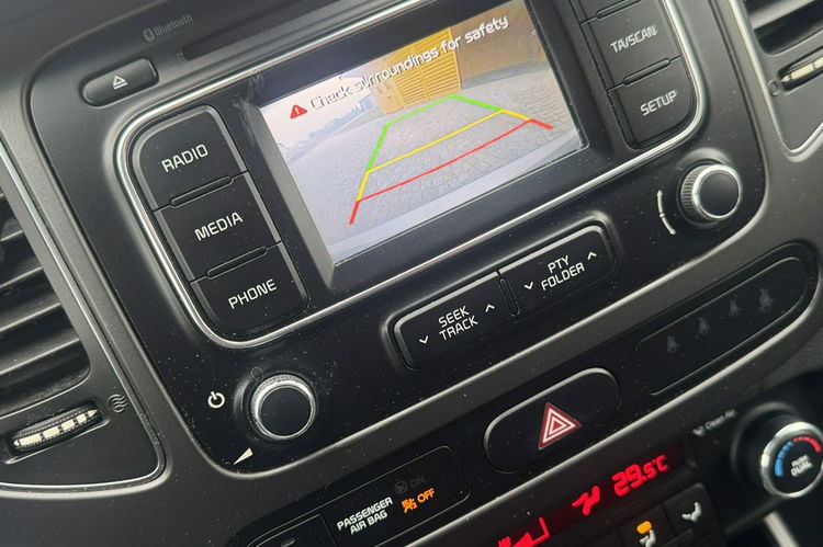 Kia Carens 1.6 Benz 135KM z Niemiec KAMERA Podgrz. Kierownica, Pełen SERWIS ASO zdjęcie 18