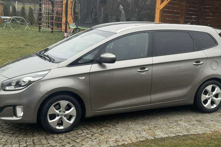 Kia Carens 1.6 Benz 135KM z Niemiec KAMERA Podgrz. Kierownica, Pełen SERWIS ASO zdjęcie 3