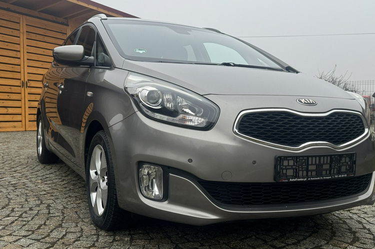 Kia Carens 1.6 Benz 135KM z Niemiec KAMERA Podgrz. Kierownica, Pełen SERWIS ASO zdjęcie 4