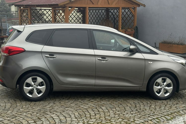 Kia Carens 1.6 Benz 135KM z Niemiec KAMERA Podgrz. Kierownica, Pełen SERWIS ASO zdjęcie 6