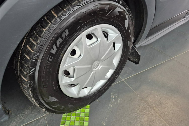 Transit Custom Ford Transit 2.0 TDCi / 9 miejsc / Rampa dla inwalidów zdjęcie 13