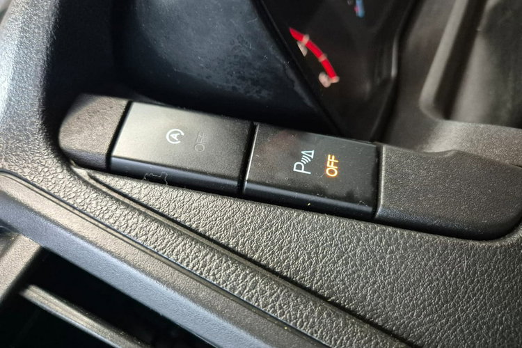 Transit Custom Ford Transit 2.0 TDCi / 9 miejsc / Rampa dla inwalidów zdjęcie 21