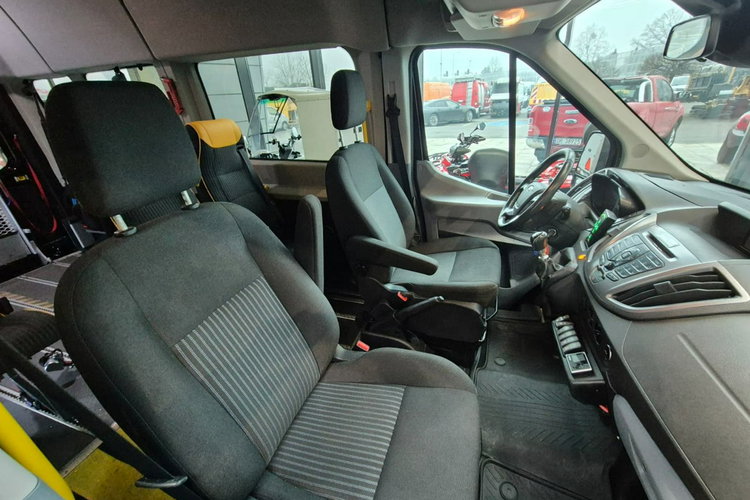 Transit Custom Ford Transit 2.0 TDCi / 9 miejsc / Rampa dla inwalidów zdjęcie 27