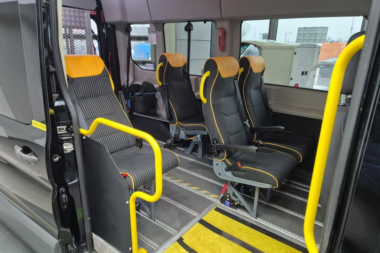 Transit Custom Ford Transit 2.0 TDCi / 9 miejsc / Rampa dla inwalidów zdjęcie 30