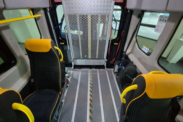 Transit Custom Ford Transit 2.0 TDCi / 9 miejsc / Rampa dla inwalidów zdjęcie 33