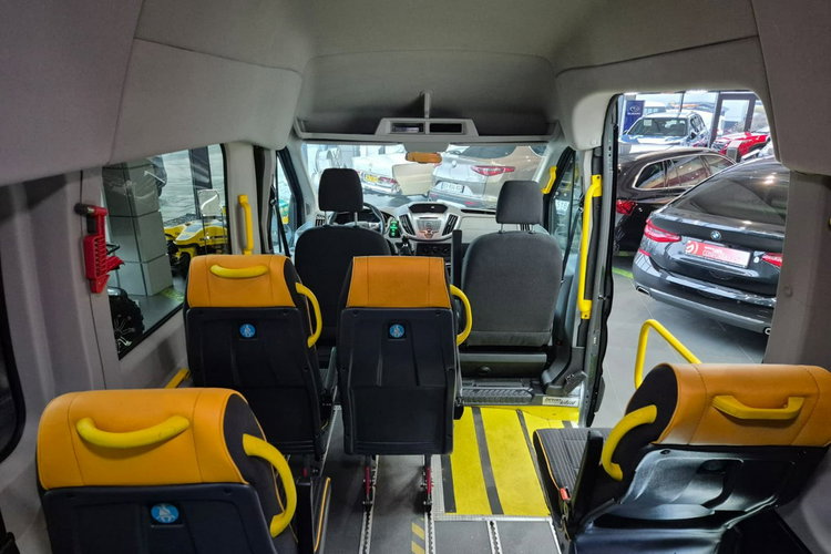 Transit Custom Ford Transit 2.0 TDCi / 9 miejsc / Rampa dla inwalidów zdjęcie 38