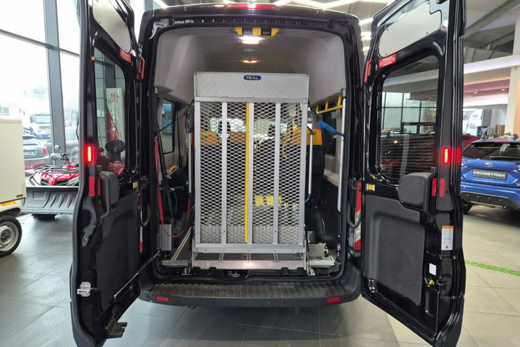 Transit Custom Ford Transit 2.0 TDCi / 9 miejsc / Rampa dla inwalidów zdjęcie 39