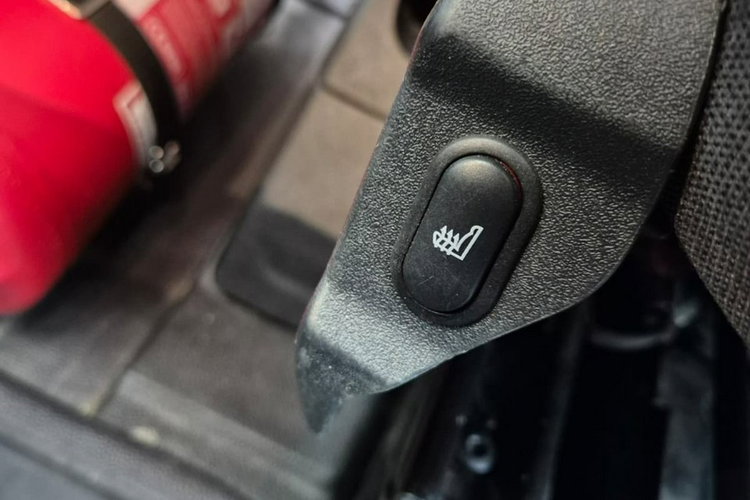 Transit Custom Ford Transit 2.0 TDCi / 9 miejsc / Rampa dla inwalidów zdjęcie 48