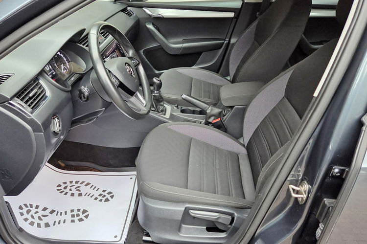 Skoda Octavia 1.6 TDI 115 KM, Ambition + pakiety Salon PL, serwis ASO, F.VAT23, leasing zdjęcie 13