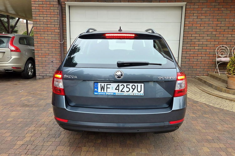 Skoda Octavia 1.6 TDI 115 KM, Ambition + pakiety Salon PL, serwis ASO, F.VAT23, leasing zdjęcie 8