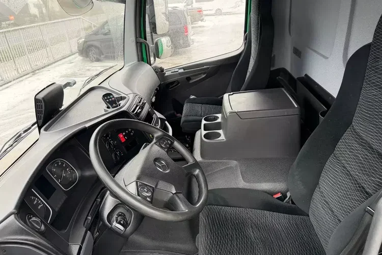 Mercedes ATEGO 1218 kontener 6.1m zdjęcie 10