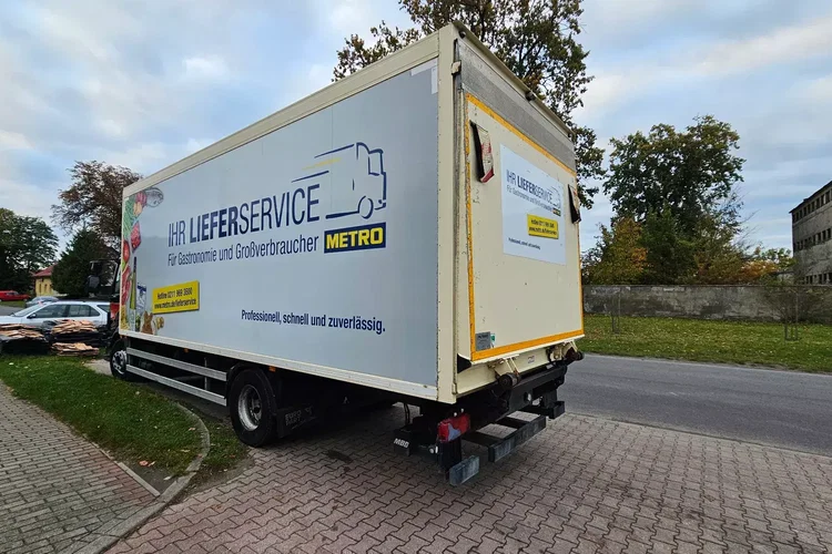 Volvo FL 240 CHŁODNIA zdjęcie 3