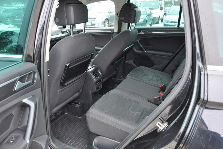 Volkswagen Tiguan 2.0TSI 180KM DSG 4Motion Highl Kamera El.Klapa Virtual Led 1wł SalonPL zdjęcie 24