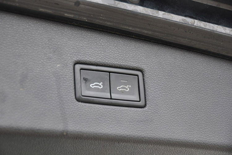 Volkswagen Tiguan 2.0TSI 180KM DSG 4Motion Highl Kamera El.Klapa Virtual Led 1wł SalonPL zdjęcie 29