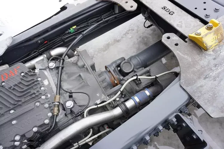 DAF XF / 480 / ACC / EURO 6 / SSC / MEGA / BDF / 7.82 M / RETARDER / OŚ SKRĘTNA zdjęcie 32