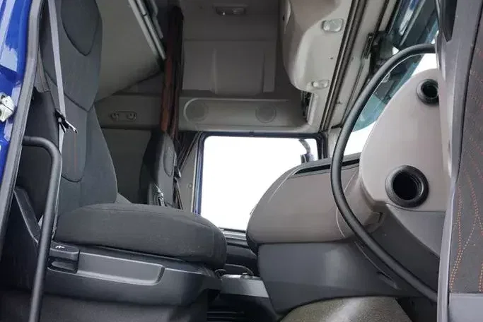 DAF XF / 480 / ACC / EURO 6 / SSC / MEGA / BDF / 7.82 M / RETARDER / OŚ SKRĘTNA zdjęcie 8