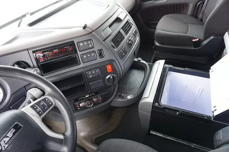 DAF XF / 480 / ACC / EURO 6 / SSC / MEGA / BDF / 7.82 M / RETARDER / OŚ SKRĘTNA zdjęcie 9