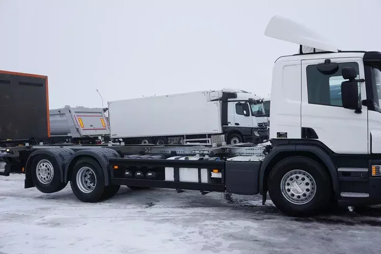 Scania / P 410 / ACC / E 6 / BDF + WINDA / 7.15 , 7.45, 7.82 M / OŚ SKRĘTNA zdjęcie 24