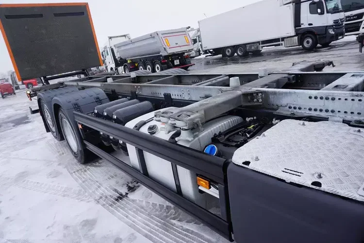 Scania / P 410 / ACC / E 6 / BDF + WINDA / 7.15 , 7.45, 7.82 M / OŚ SKRĘTNA zdjęcie 26