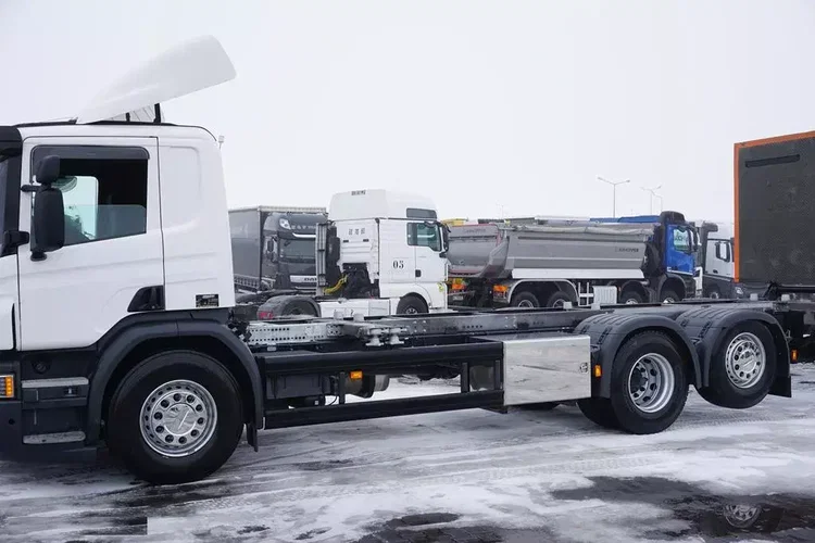 Scania / P 410 / ACC / E 6 / BDF + WINDA / 7.15 , 7.45, 7.82 M / OŚ SKRĘTNA zdjęcie 38