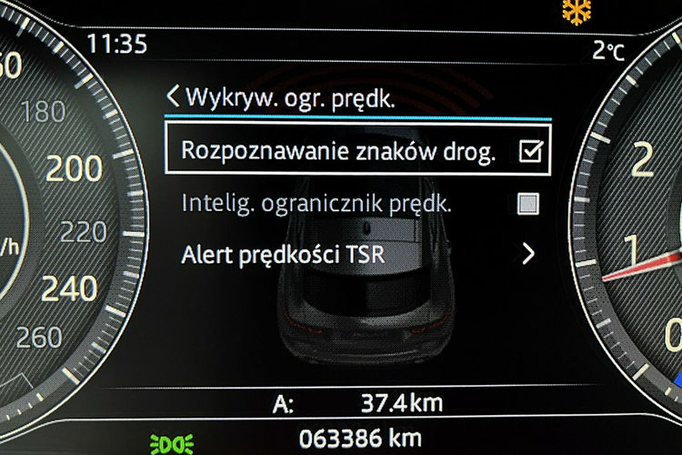 Jaguar E-Pace PANORAMA Chequered Flag 4x4 200KM GWARANCJA 1WŁ Kraj Bezwypadkowy F23% 4x2 zdjęcie 28