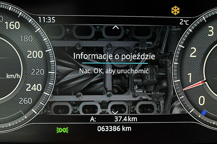 Jaguar E-Pace PANORAMA Chequered Flag 4x4 200KM GWARANCJA 1WŁ Kraj Bezwypadkowy F23% 4x2 zdjęcie 29