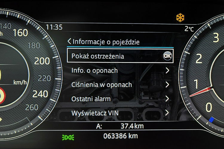 Jaguar E-Pace PANORAMA Chequered Flag 4x4 200KM GWARANCJA 1WŁ Kraj Bezwypadkowy F23% 4x2 zdjęcie 30