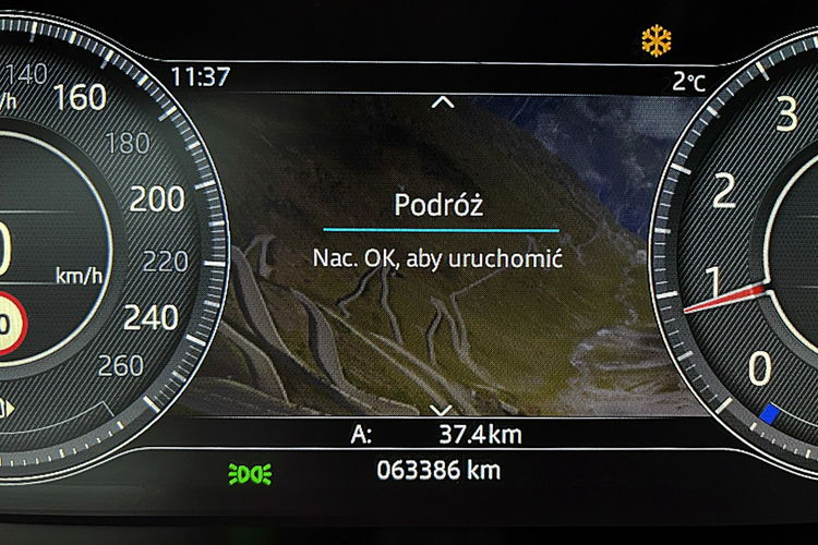 Jaguar E-Pace PANORAMA Chequered Flag 4x4 200KM GWARANCJA 1WŁ Kraj Bezwypadkowy F23% 4x2 zdjęcie 35