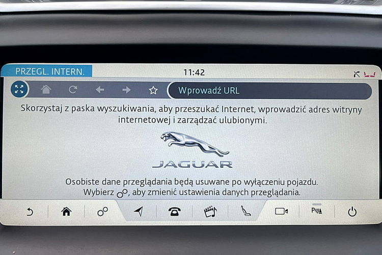 Jaguar E-Pace PANORAMA Chequered Flag 4x4 200KM GWARANCJA 1WŁ Kraj Bezwypadkowy F23% 4x2 zdjęcie 46