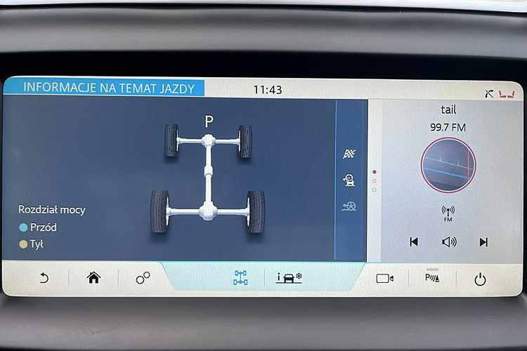 Jaguar E-Pace PANORAMA Chequered Flag 4x4 200KM GWARANCJA 1WŁ Kraj Bezwypadkowy F23% 4x2 zdjęcie 50