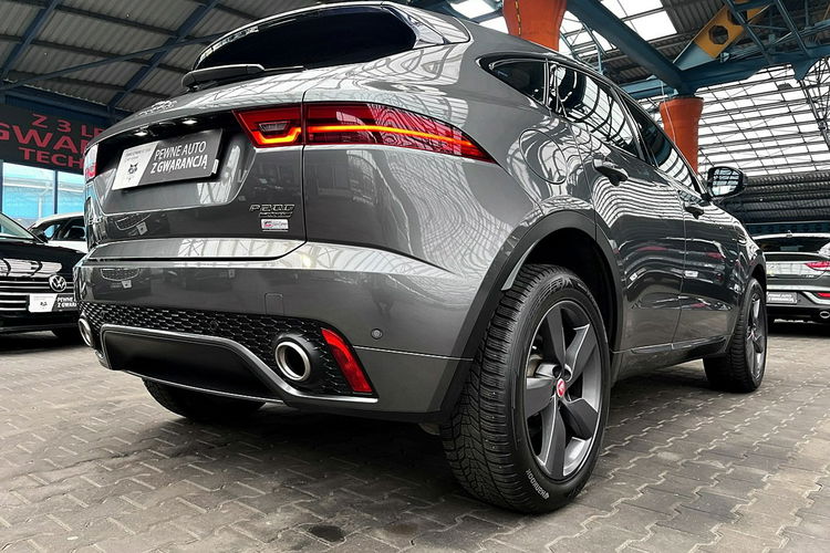 Jaguar E-Pace PANORAMA Chequered Flag 4x4 200KM GWARANCJA 1WŁ Kraj Bezwypadkowy F23% 4x2 zdjęcie 77