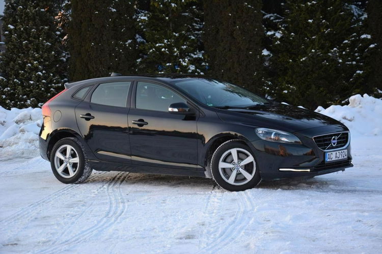 Volvo V40 Xenon Ledy Virtual Zegary Parktronik ASO Alu16 zdjęcie 11