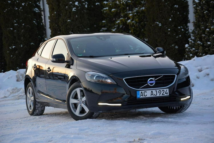 Volvo V40 Xenon Ledy Virtual Zegary Parktronik ASO Alu16 zdjęcie 9