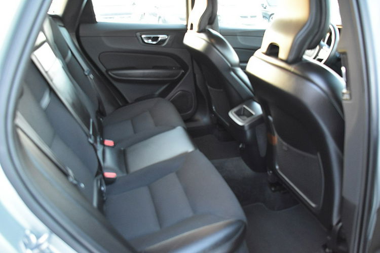 Volvo XC 60 2.0D3 150Km Pół-Skóra Ful Led Navi Gwarancja zdjęcie 12