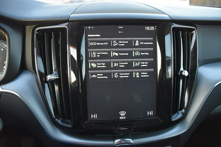 Volvo XC 60 2.0D3 150Km Pół-Skóra Ful Led Navi Gwarancja zdjęcie 13