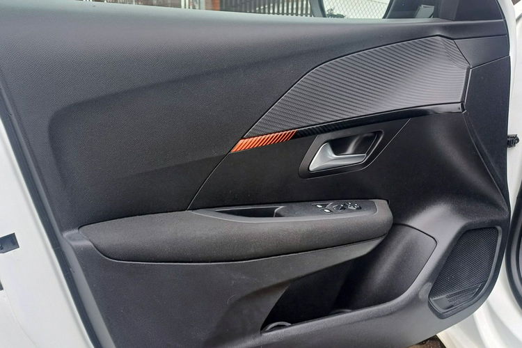 Peugeot 208 1.2 Benzyna zdjęcie 18